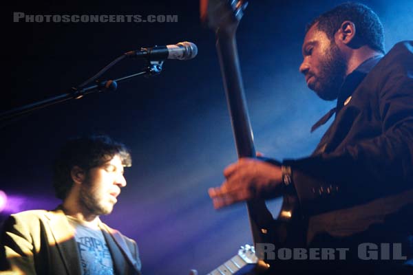 THE DEARS - 2005-05-10 - PARIS - Nouveau Casino - 